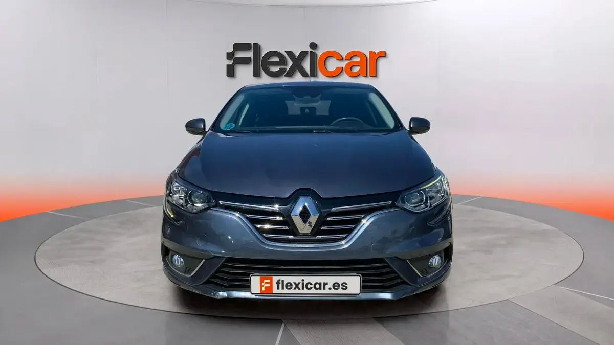 Usado Renault Mégane LIMITED 132 CV (97 kW) 2018 Azul Berlina
