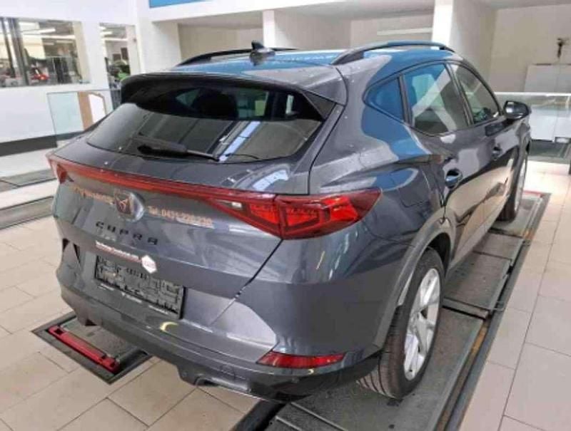 Usado Cupra Formentor 204 CV (150 kW) 2022 Gris SUV
