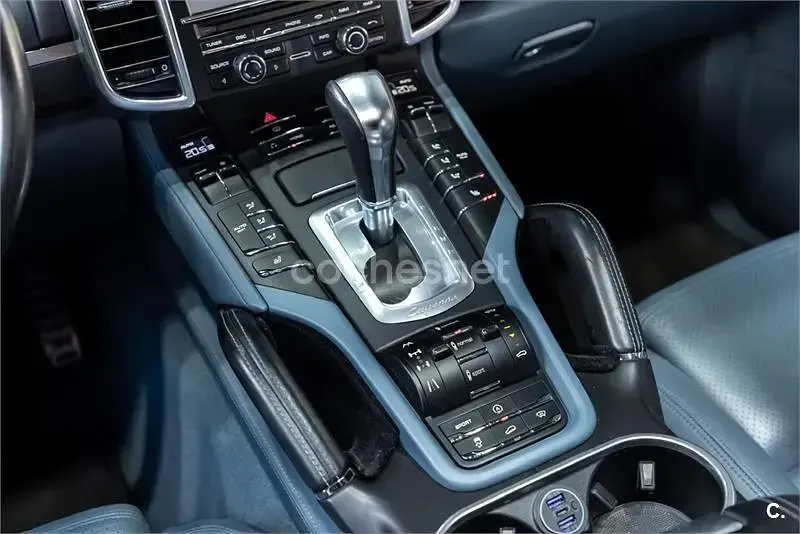 Usado Porsche Cayenne Turbo 500 CV (367 kW) 2011 Azul SUV