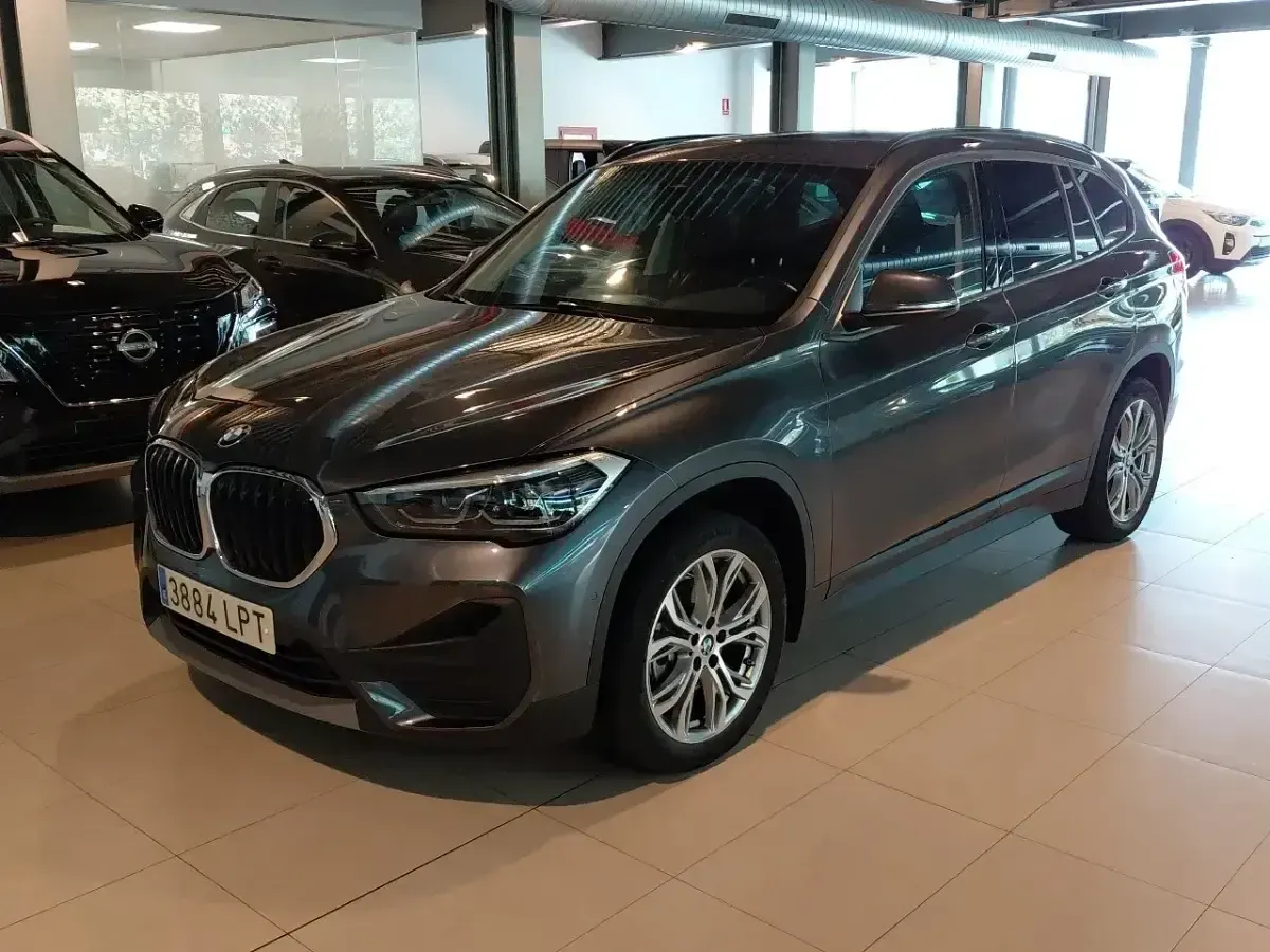 Usado BMW X1 136 HP (100 kW) 2021 Cinzento SUV