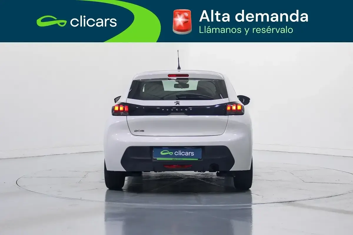 Usado Peugeot 208 Active 75 CV (55 kW) 2022 Blanco Utilitario