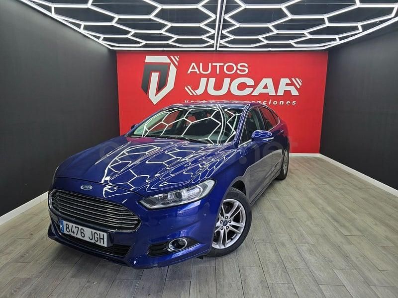Usado Ford Mondeo Titanium 150 CV (110 kW) 2016 Azul Berlina