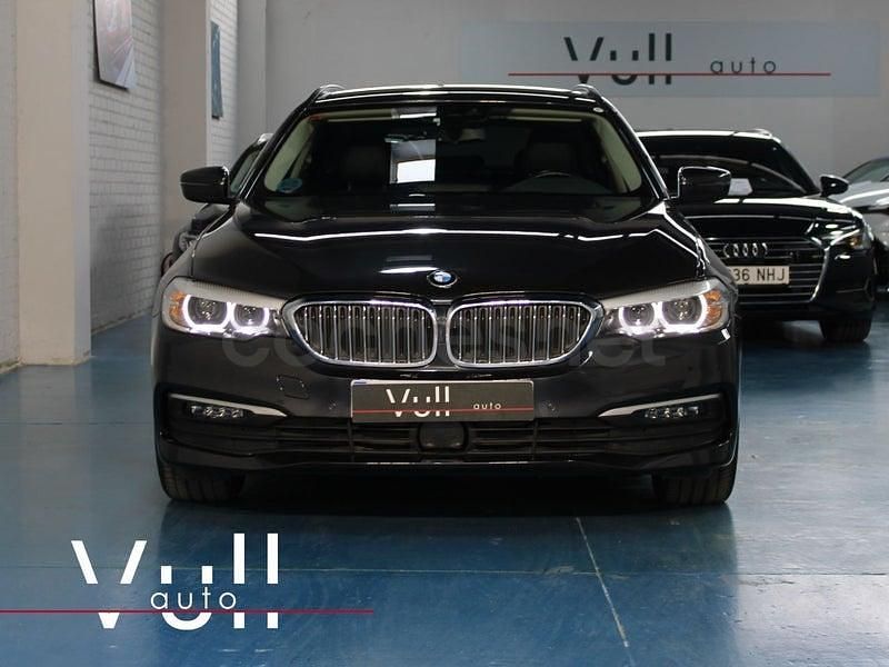 Usado BMW 530 Comfort Edition 265 CV (194 kW) 2019 Gris / plata Familiar