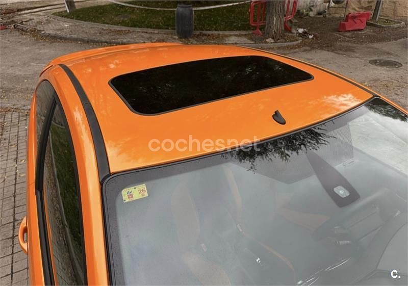 Usado Ford Focus ST 225 CV (165 kW) 2007 Naranja Berlina