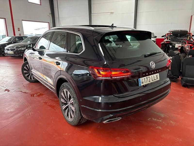 Usado VW Touareg R-line 231 CV (169 kW) 2021 Negro SUV