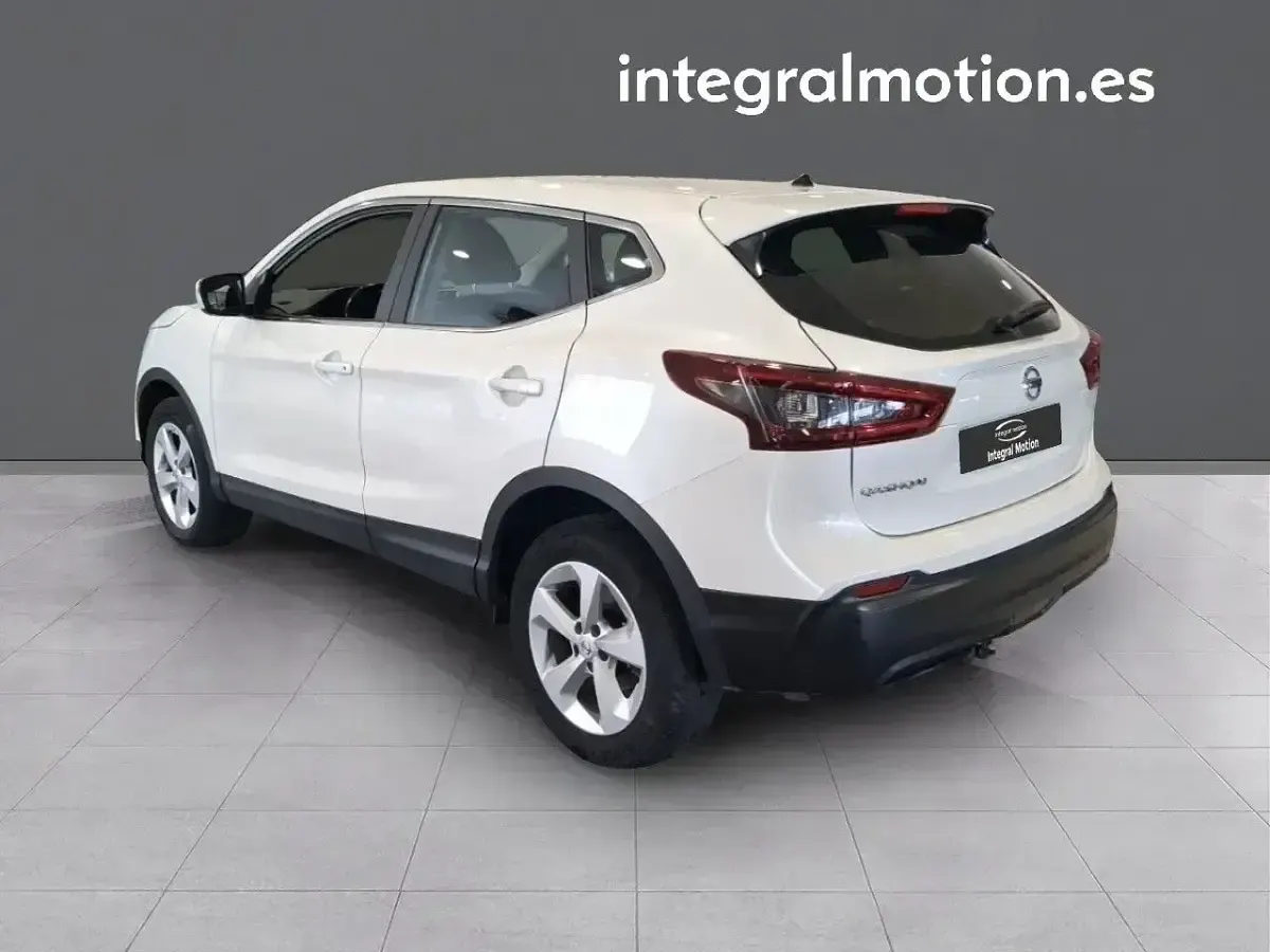 Usado Nissan Qashqai Acenta 140 CV (102 kW) 2020 Blanco SUV