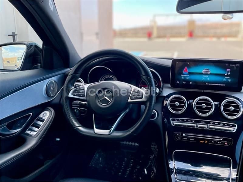 Usado Mercedes C220 AMG line 170 CV (125 kW) 2017 Azul Berlina