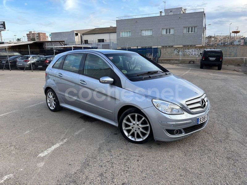 Gris / plata Usado 2005 Mercedes B200 Monovolumen | 5490 € (Precio justo) - Imagen 1/4
