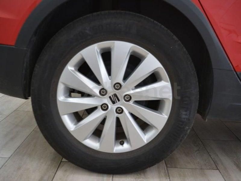 Usado Seat Arona Reference 95 CV (69 kW) 2021 Rojo SUV