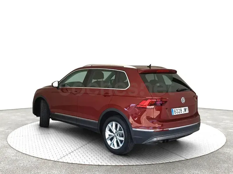 Usado VW Tiguan Sportline 180 CV (132 kW) 2017 Granate SUV