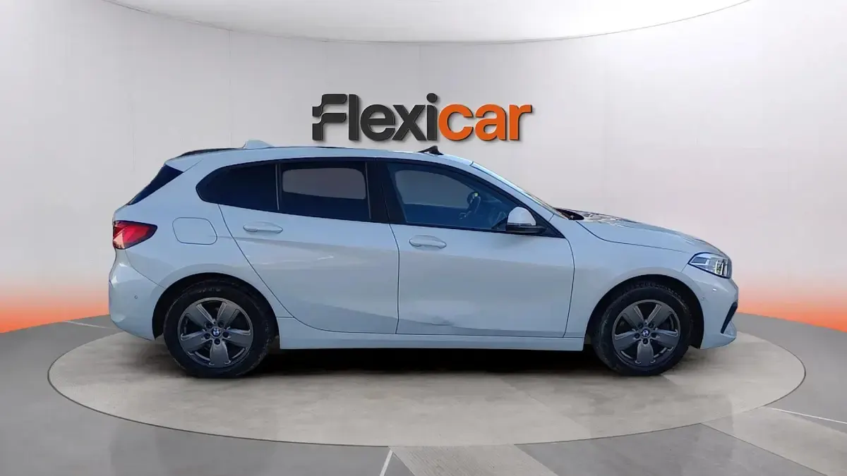 Usado BMW 116 116 CV (85 kW) 2021 Blanco Utilitario