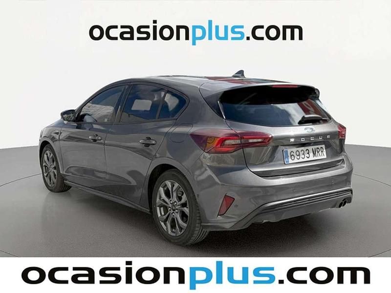 Usado Ford Focus ST-Line 155 CV (114 kW) 2024 Gris Utilitario