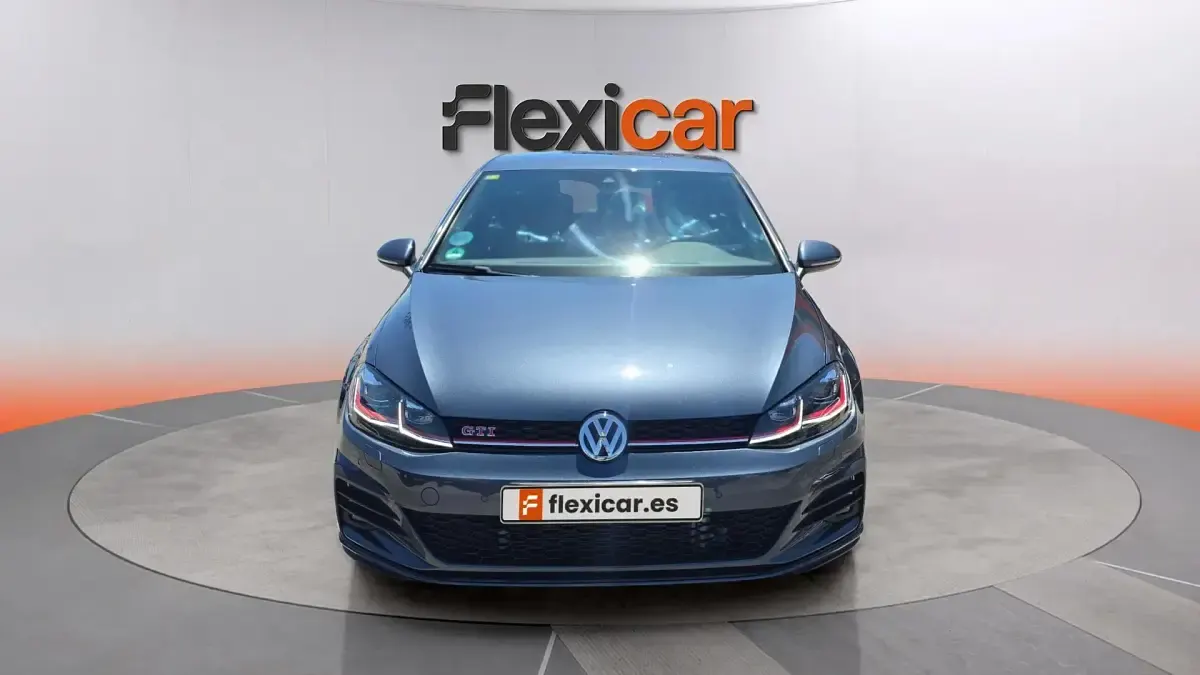Usado VW Golf VII GTI 245 CV (180 kW) 2019 Gris Berlina