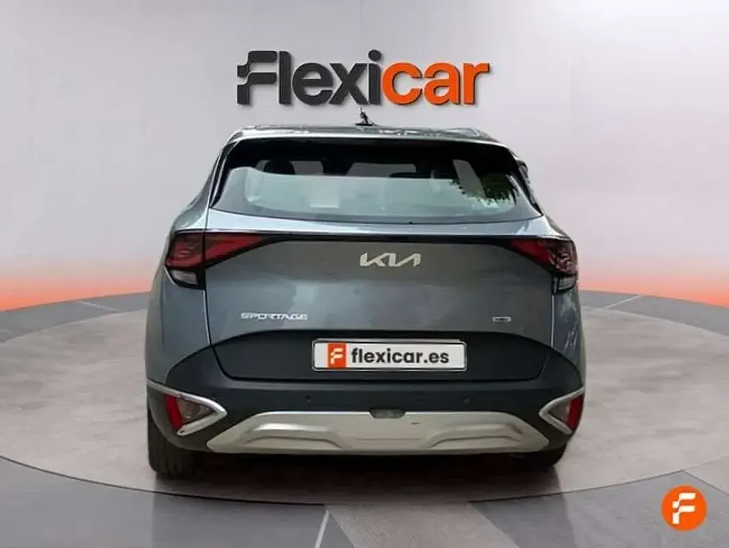 Usado Kia Sportage 215 CV (158 kW) 2025 Gris SUV