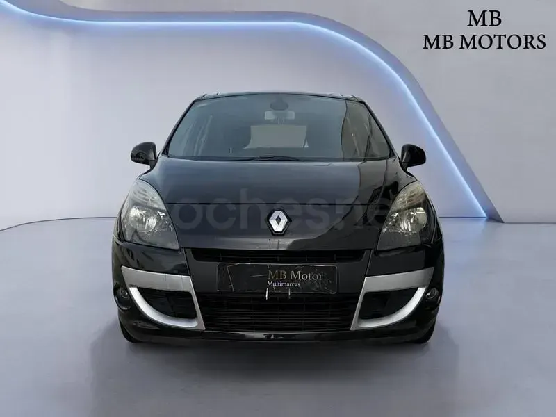 Usado Renault Scénic III Expression 105 CV (77 kW) 2010 Negro Monovolumen
