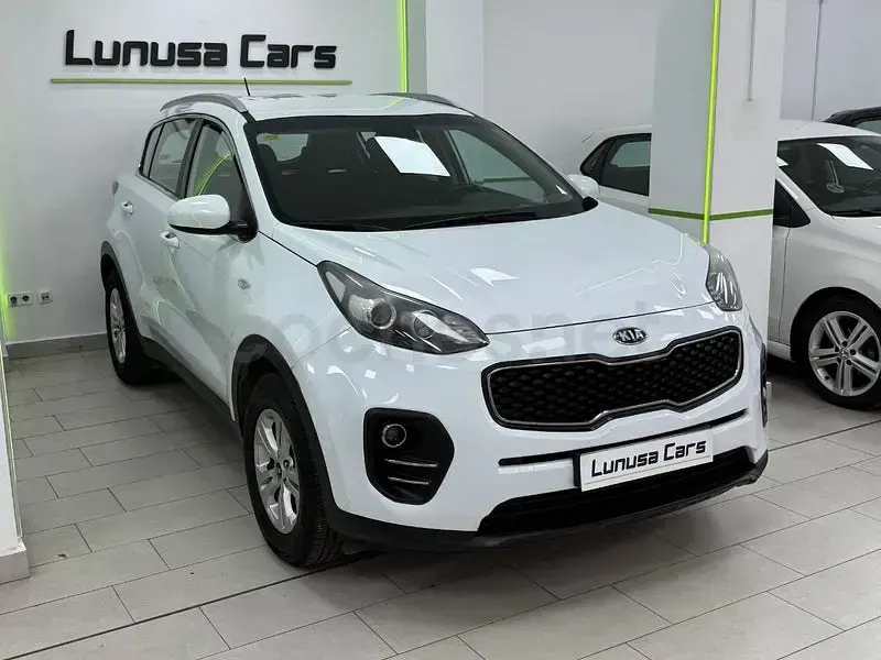 Usado Kia Sportage 115 CV (84 kW) 2016 Blanco SUV