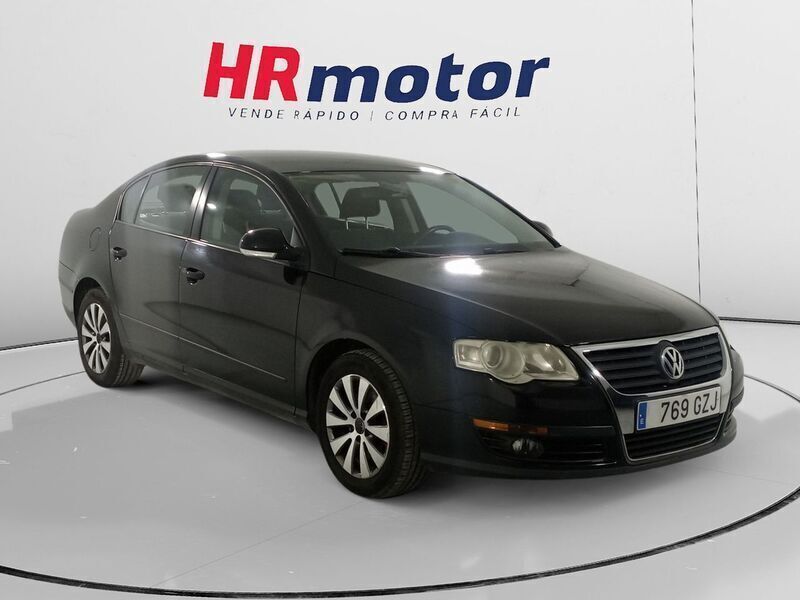 Negro Usado 2010 VW Passat Edition Berlina | 5990 € (Precio justo) - Imagen 1/4