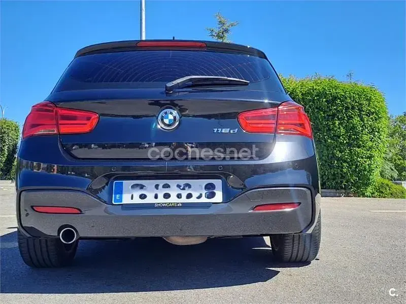 Usado BMW 118 Comfort Edition 150 CV (110 kW) 2018 Negro Utilitario