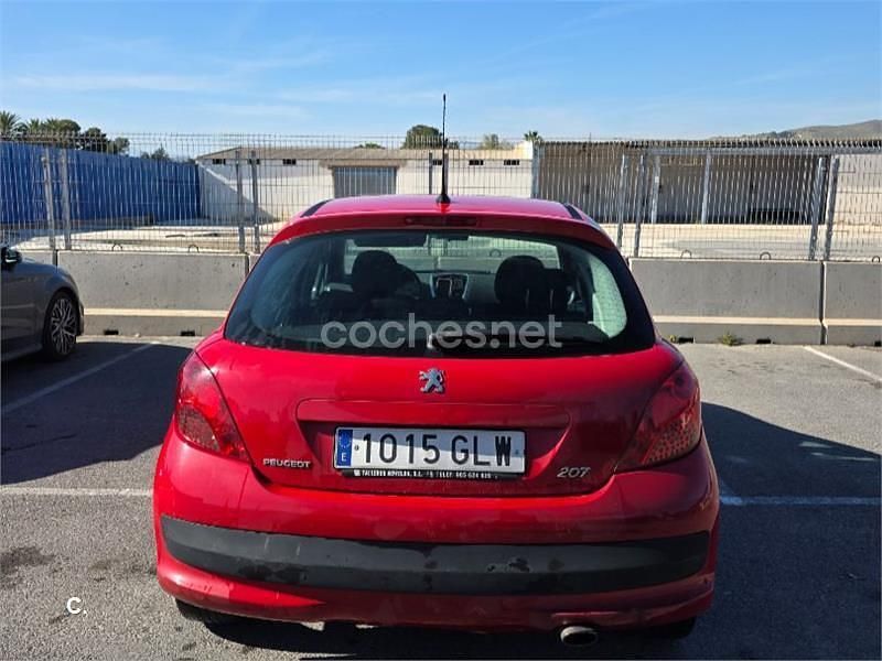 Usado Peugeot 207 Sport 90 CV (66 kW) 2009 Rojo Berlina