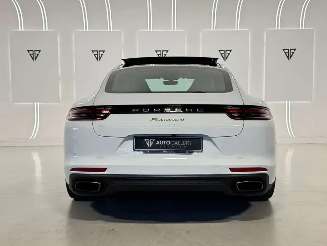 Usado Porsche Panamera 4 E-Hybrid 462 CV (339 kW) 2019 Blanco Utilitario