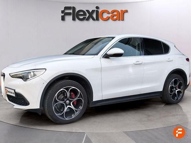 Usado Alfa Romeo Stelvio Executive 201 CV (147 kW) 2017 Blanco SUV