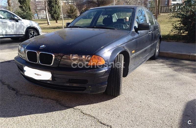 Usado BMW 320 136 CV (100 kW) 2001 Negro Berlina