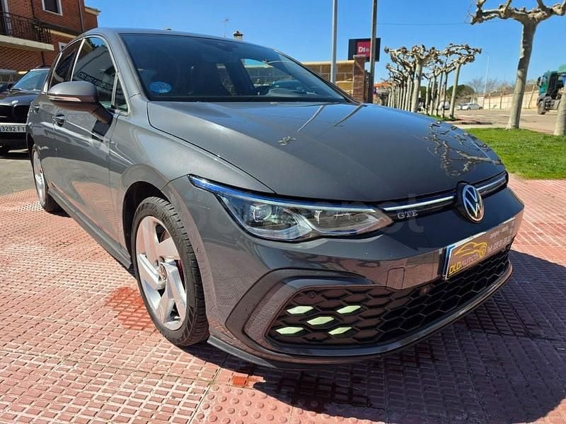 Usado VW Golf VIII GTE 245 CV (180 kW) 2023 Gris / plata Berlina