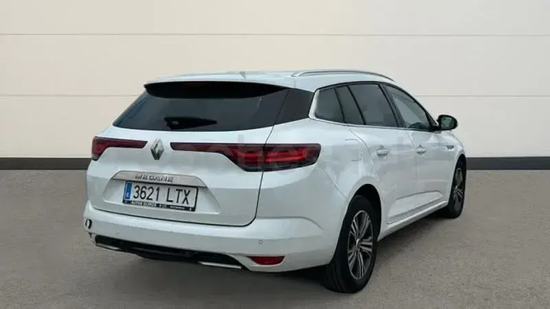 Usado Renault Mégane GrandTour Zen 140 CV (102 kW) 2021 Blanco Familiar