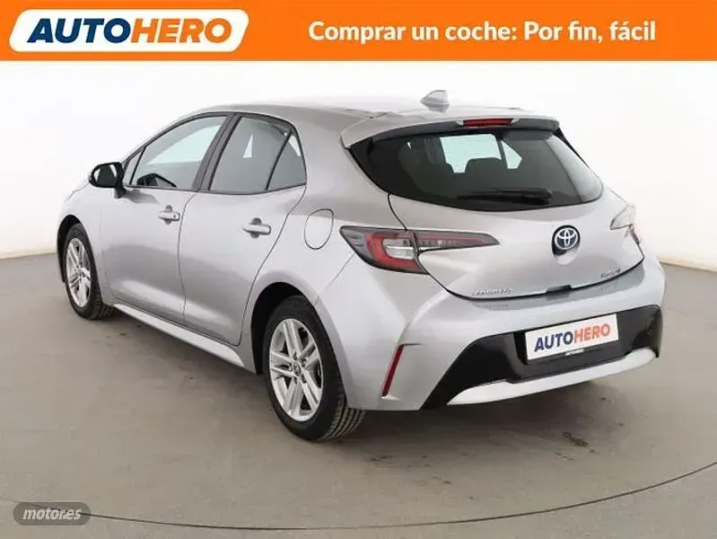 Usado Toyota Corolla Active 122 CV (89 kW) 2022 Gris Berlina