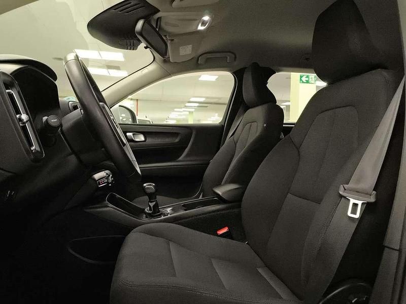 Usado Volvo XC40 156 CV (114 kW) 2018 Blanco SUV