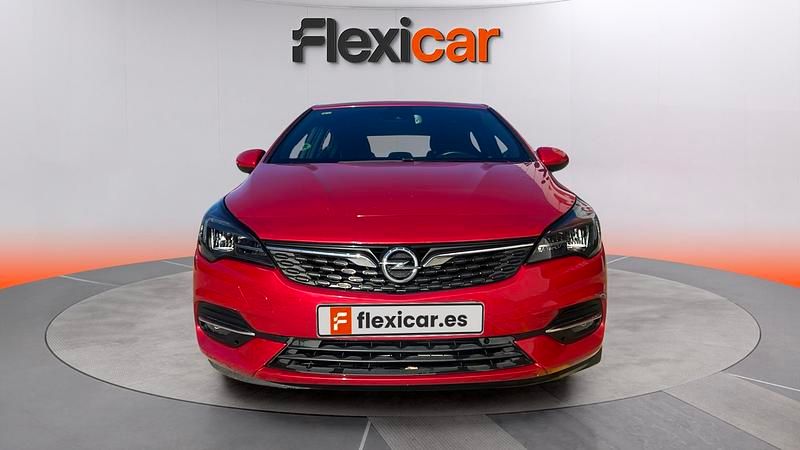Usado Opel Astra Business Elegance 131 CV (96 kW) 2020 Rojo Familiar