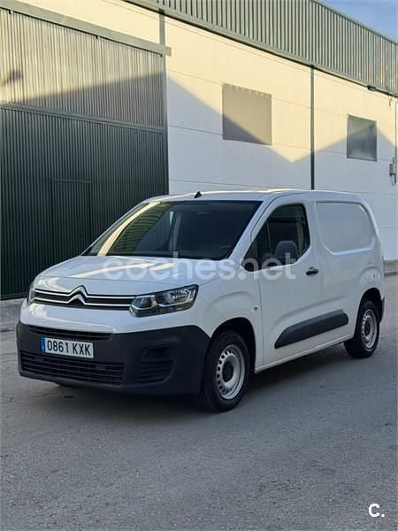 Usado Citroën Berlingo Feel 75 CV (55 kW) 2019 Blanco Monovolumen