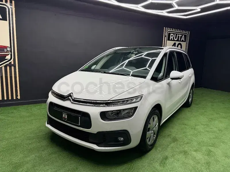 Usado Citroën Grand C4 Picasso Live 120 CV (88 kW) 2018 Blanco Monovolumen