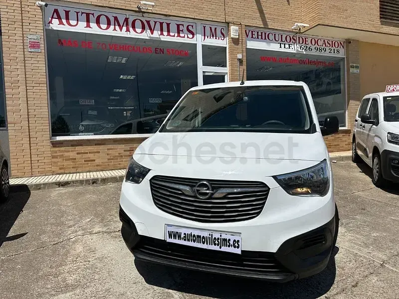 Usado Opel Combo Life Edition 102 CV (75 kW) 2021 Blanco Monovolumen