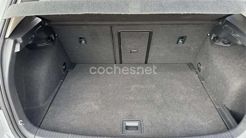 Usado VW Golf VII Sportline 150 CV (110 kW) 2013 Gris / plata Berlina