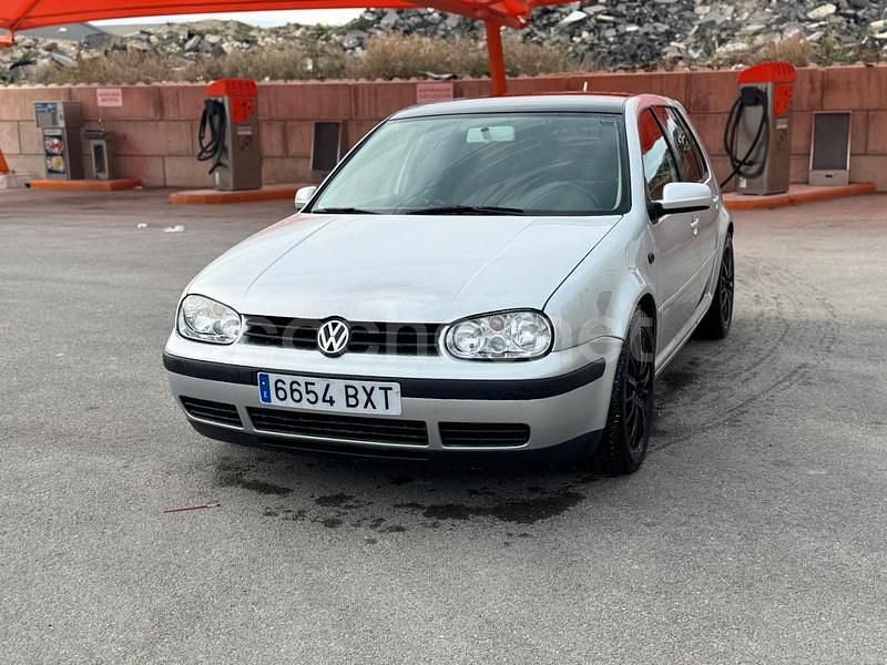 Gris / plata Usado 2002 VW Golf Highline Berlina | 2999 € (Precio justo) - Imagen 1/4