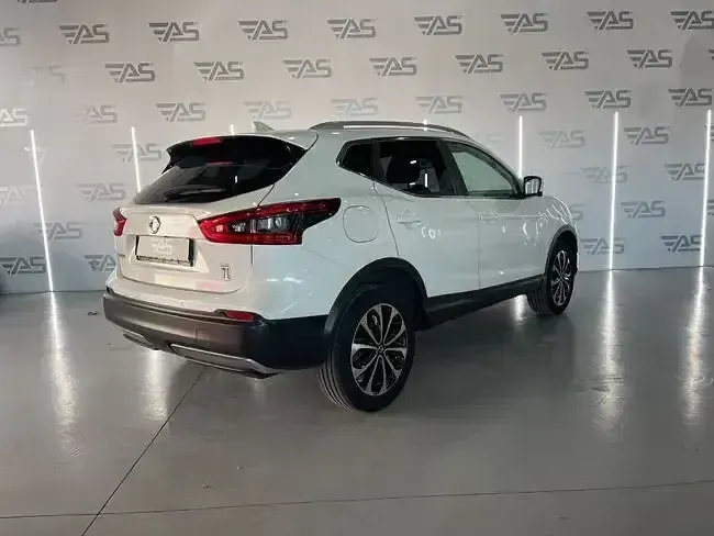 Usado Nissan Qashqai Acenta 115 CV (84 kW) 2019 Blanco SUV