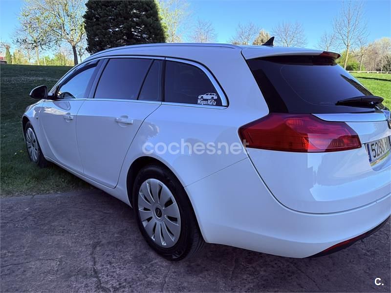 Usado Opel Insignia Excellence 130 CV (95 kW) 2013 Blanco Familiar