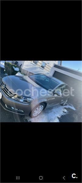 Gris / plata Usado 2011 VW Passat Edition Berlina | 8500 € (Buen precio) - Imagen 1/4