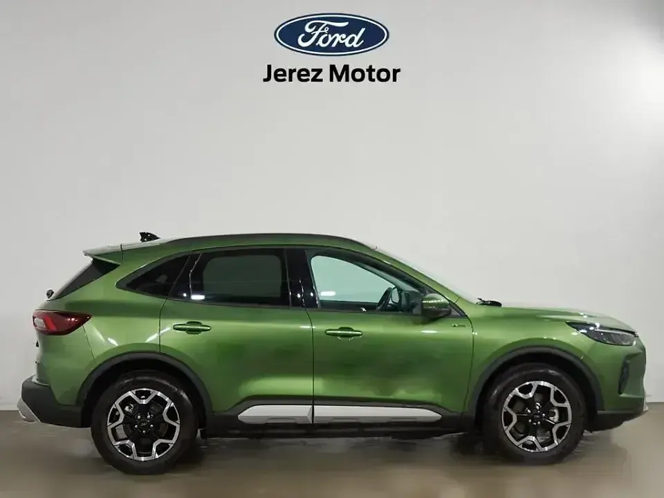 Usado Ford Kuga Active 243 CV (178 kW) 2024 Verde SUV