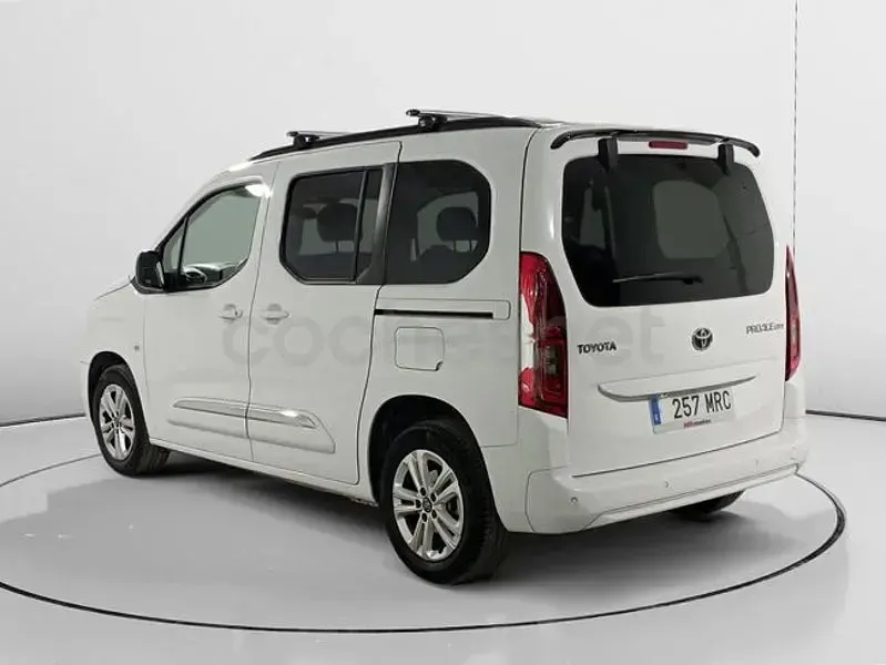 Usado Toyota Proace Verso Active 131 CV (96 kW) 2024 Blanco Familiar