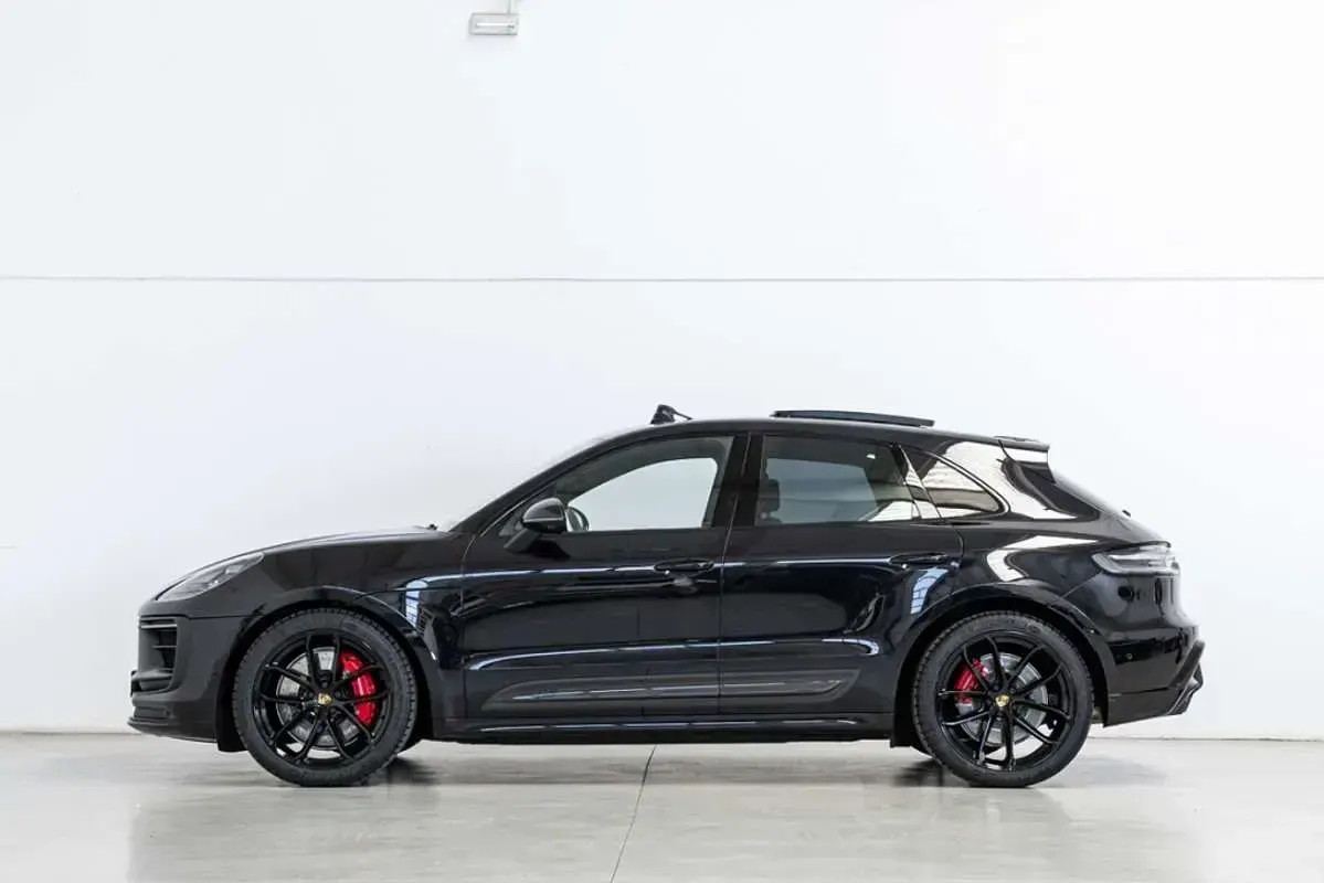 Usado Porsche Macan 441 CV (324 kW) 2022 Negro SUV
