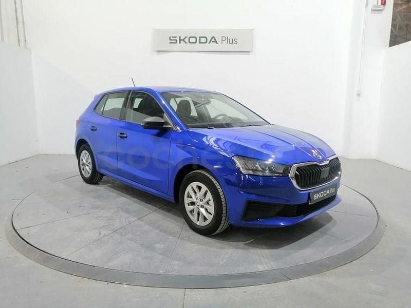 Usado Skoda Fabia Essence 95 CV (69 kW) 2024 Azul Utilitario