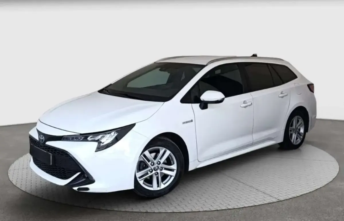 Usado Toyota Corolla Active 122 CV (89 kW) 2021 Blanco Familiar