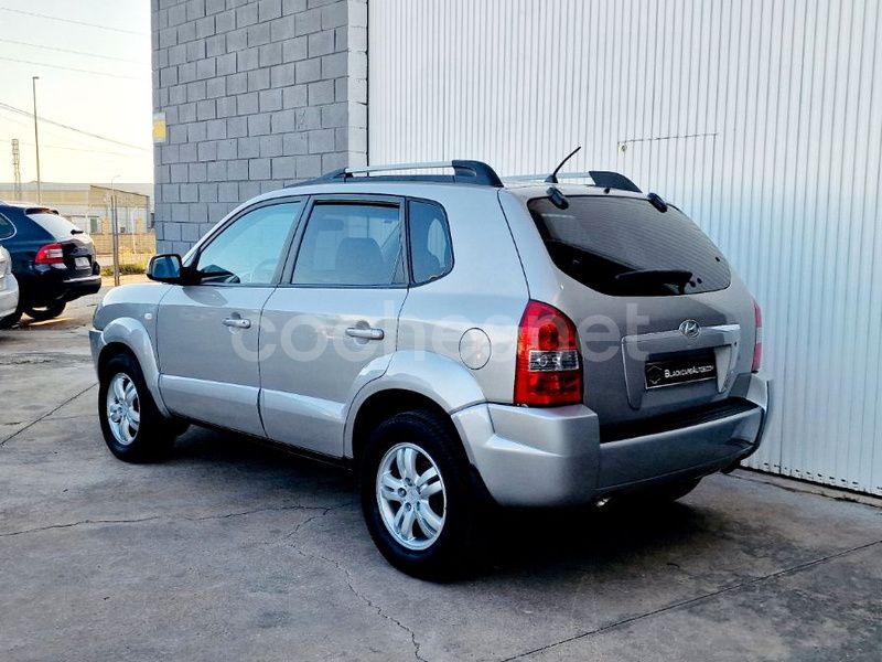 Usado Hyundai Tucson Style 140 CV (102 kW) 2007 Gris / plata SUV