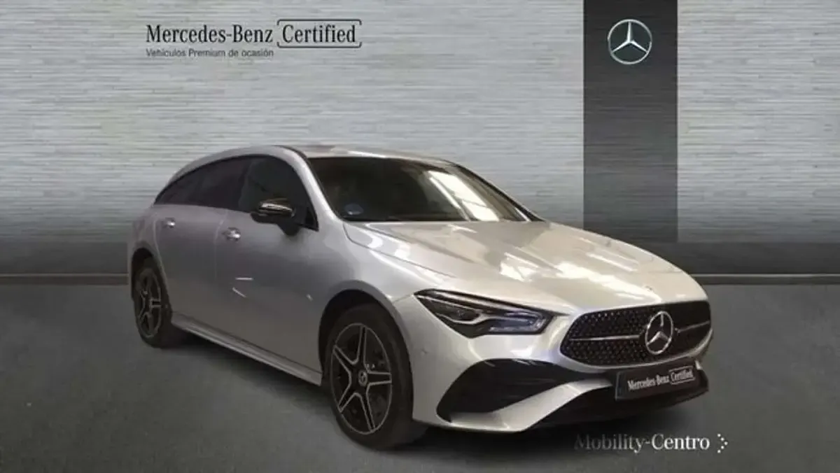 Usado Mercedes CLA250e 218 CV (160 kW) 2025 Plateado Coupe