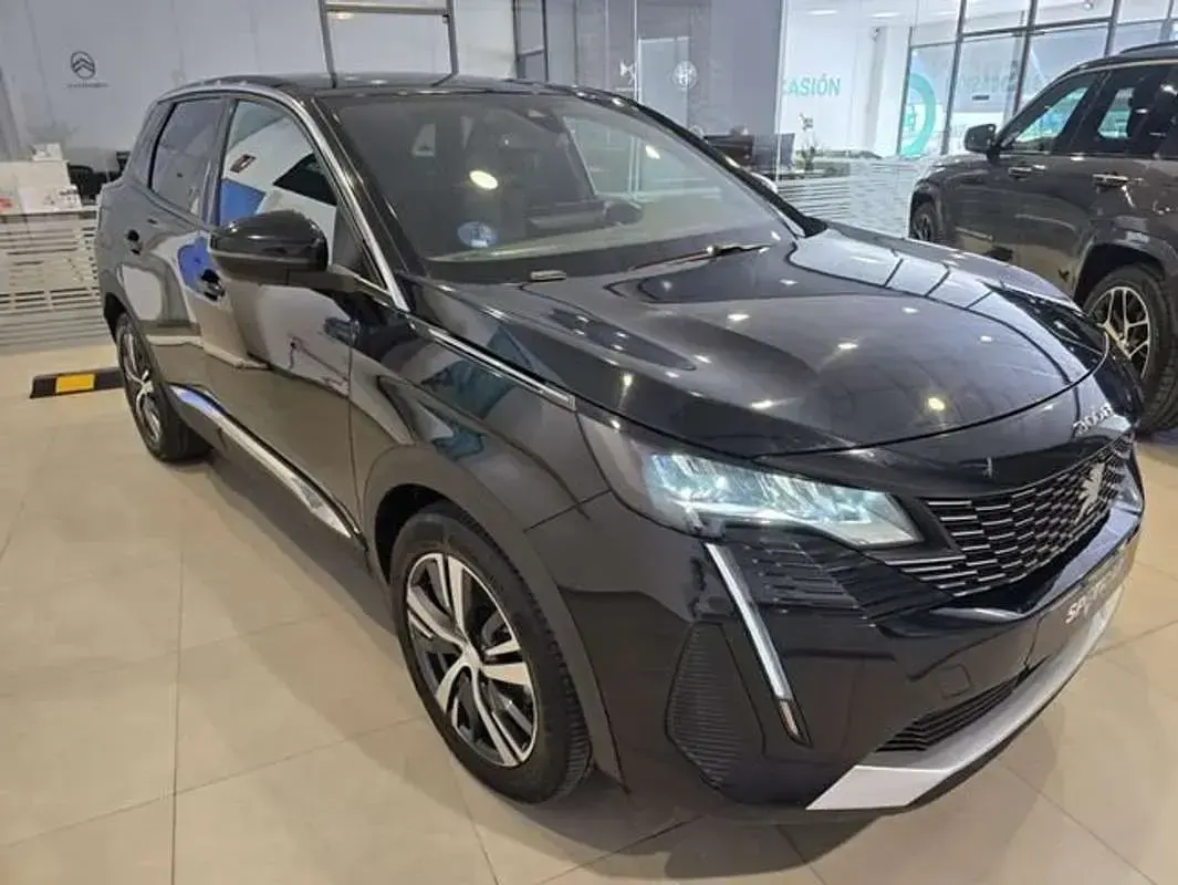 Usado Peugeot 3008 Allure 179 CV (131 kW) 2024 Negro SUV