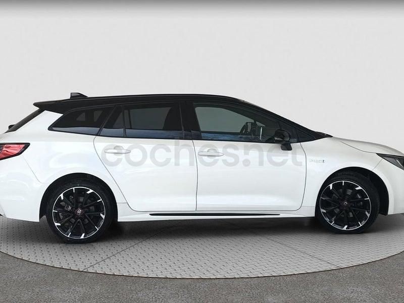 Usado Toyota Corolla Sport 184 CV (135 kW) 2021 Blanco Familiar