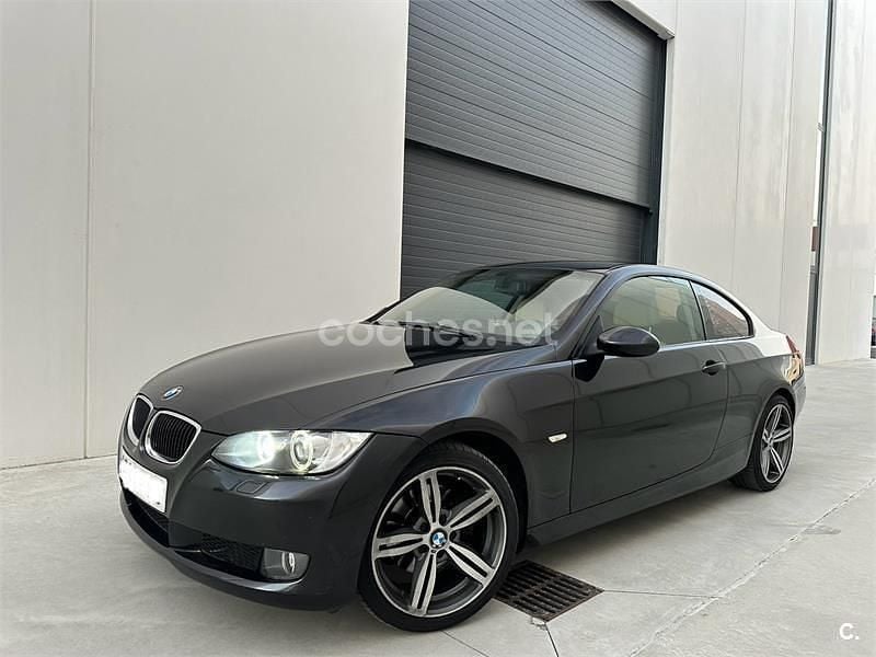 Negro Usado 2009 BMW 320 Coupe | 7499 € (Buen precio) - Imagen 1/4