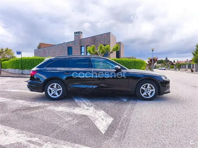 Usado Audi A4 Advanced Plus 150 CV (110 kW) 2024 Negro Familiar